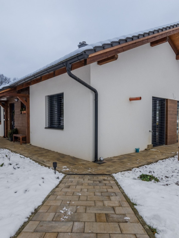 7 D. Třešňovecweb
